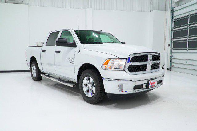 2023 RAM Ram 1500 Classic RAM 1500 CLASSIC TRADESMAN CREW CAB 4X4 57 BOX