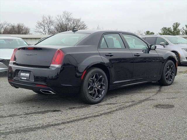 2023 Chrysler 300 Touring L AWD