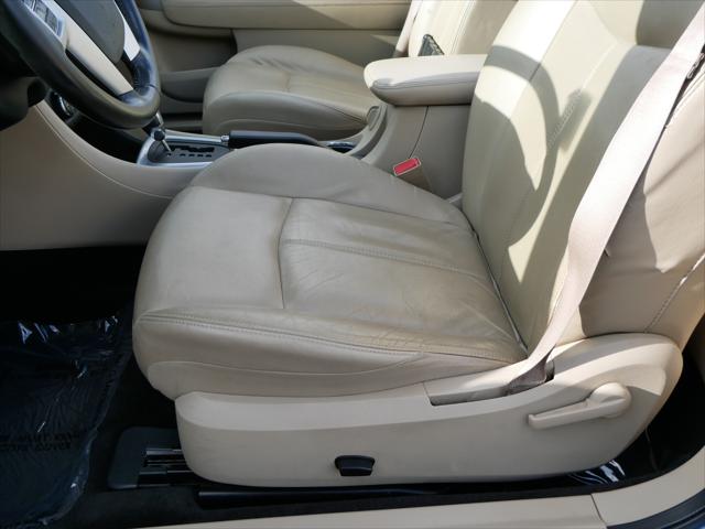 2011 Chrysler 200 Limited