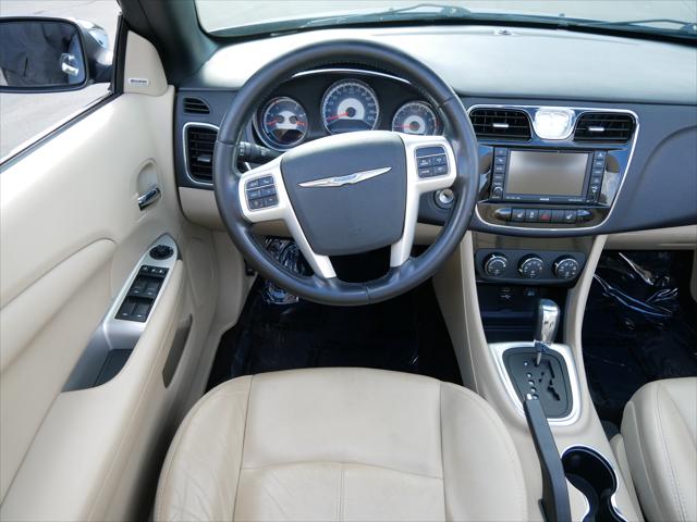 2011 Chrysler 200 Limited