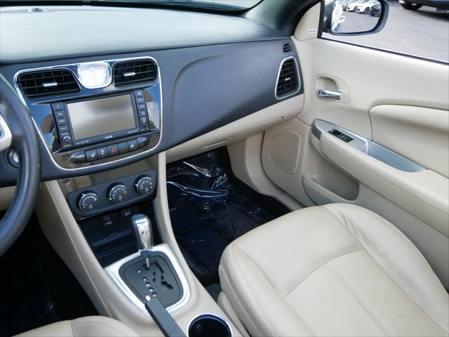 2011 Chrysler 200 Limited