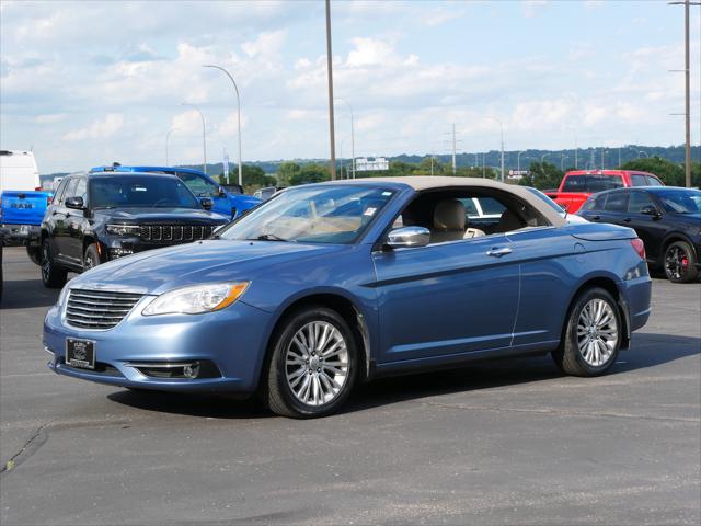 2011 Chrysler 200 Limited