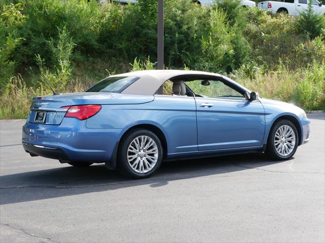 2011 Chrysler 200 Limited