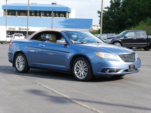 2011 Chrysler 200 Limited