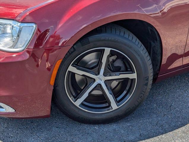 2021 Chrysler 300 Touring