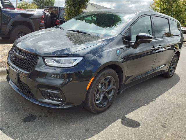 2022 Chrysler Pacifica Hybrid Limited