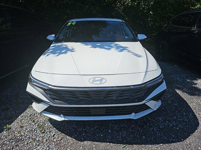 2024 Hyundai Elantra Hybrid