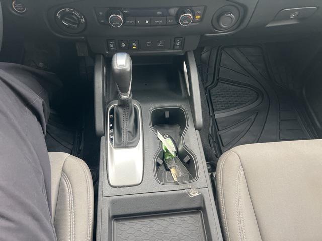 2023 Nissan Frontier Crew Cab SV 4x4