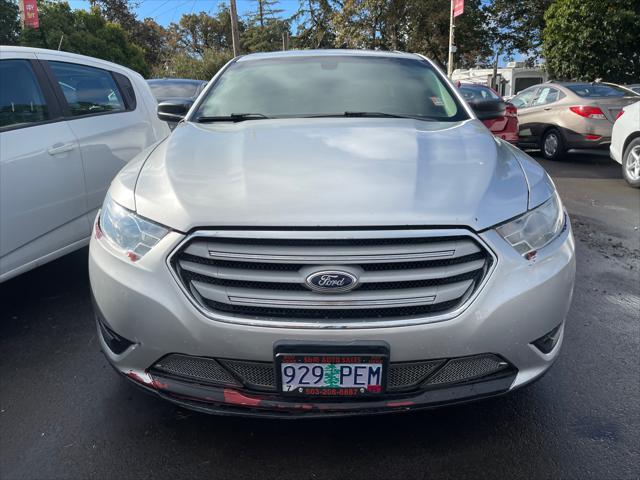 2013 Ford Taurus SE
