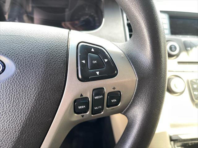2013 Ford Taurus SE
