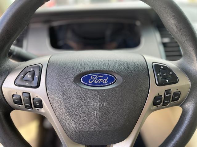 2013 Ford Taurus SE