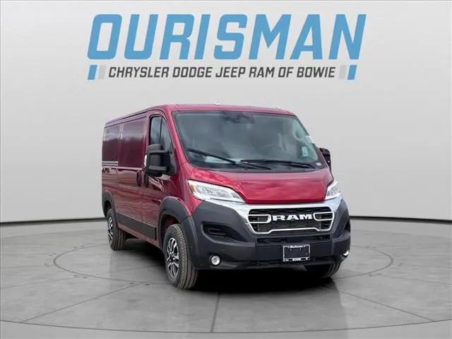 2025 RAM Ram ProMaster RAM PROMASTER 3500 SLT CARGO VAN LOW ROOF 136 WB