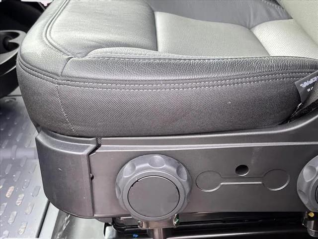 2025 Ram ProMaster Cargo Van SLT Low Roof 136" WB