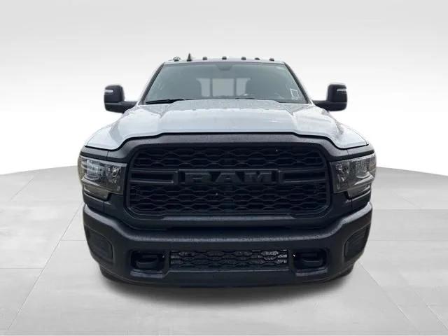 2024 RAM Ram 3500 RAM 3500 TRADESMAN CREW CAB 4X4 8 BOX