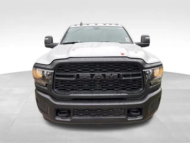 2024 RAM Ram 3500 RAM 3500 TRADESMAN CREW CAB 4X4 8 BOX