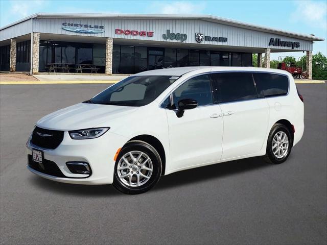 2025 Chrysler Pacifica PACIFICA SELECT