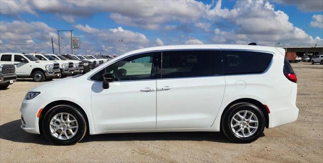 2025 Chrysler Pacifica PACIFICA SELECT