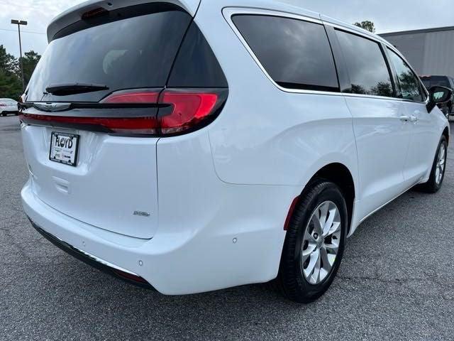 2025 Chrysler Pacifica PACIFICA SELECT AWD