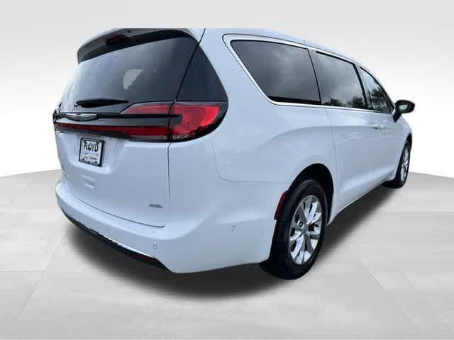 2025 Chrysler Pacifica PACIFICA SELECT AWD