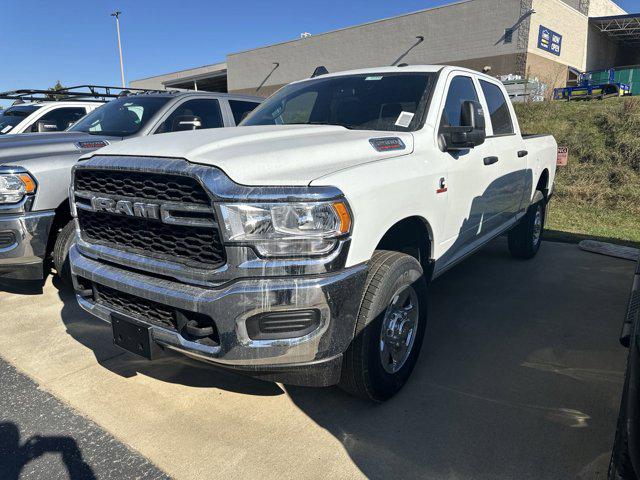 2024 RAM Ram 2500 RAM 2500 TRADESMAN CREW CAB 4X4 64 BOX