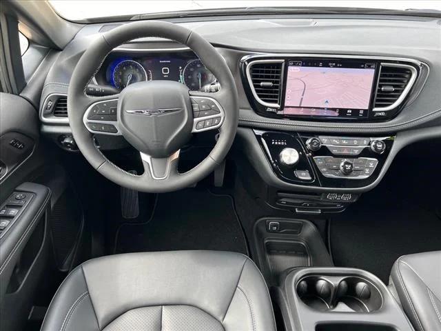 2025 Chrysler Pacifica PACIFICA SELECT