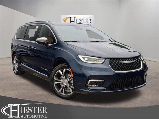 2025 Chrysler Pacifica PACIFICA PINNACLE