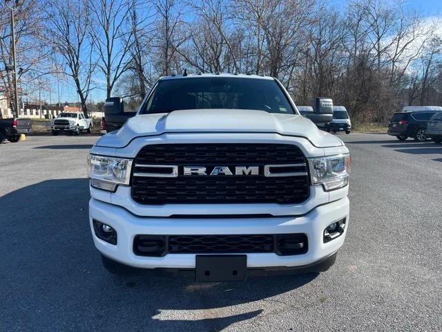 2024 RAM Ram 3500 RAM 3500 BIG HORN CREW CAB 4X4 8 BOX