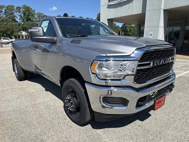 2024 RAM Ram 3500 RAM 3500 TRADESMAN REGULAR CAB 4X4 8 BOX