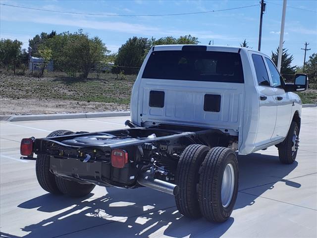 2024 RAM Ram 3500 Chassis Cab RAM 3500 TRADESMAN CREW CAB CHASSIS 4X4 60 CA