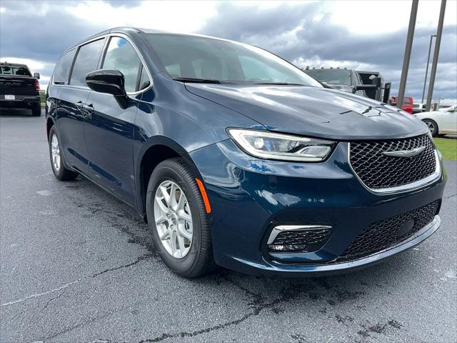 2025 Chrysler Pacifica PACIFICA SELECT