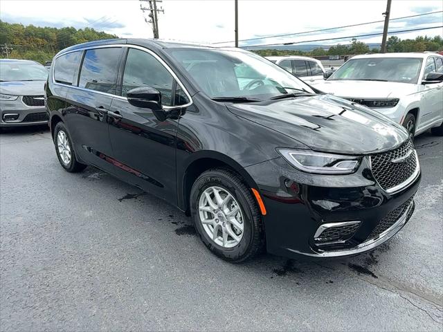 2025 Chrysler Pacifica PACIFICA SELECT