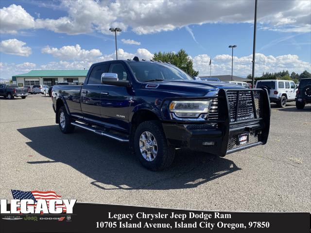 2020 RAM 3500 Laramie Crew Cab 4x4 8 Box