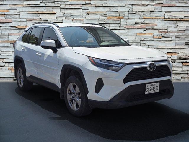 2022 Toyota RAV4 XLE