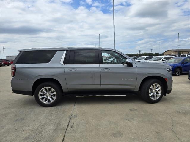 2023 Chevrolet Suburban 4WD Premier