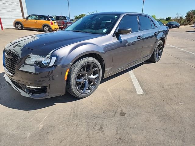 2022 Chrysler 300 Touring L