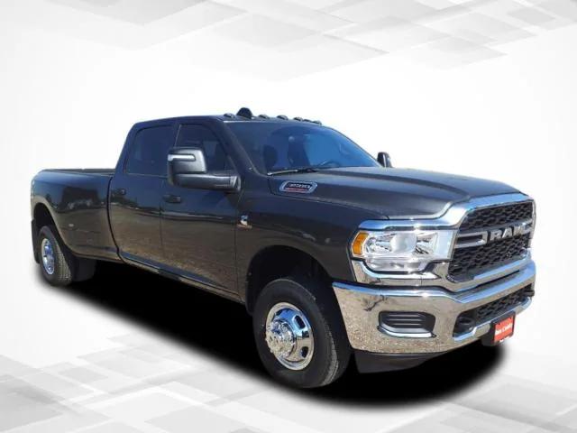 2024 RAM Ram 3500 RAM 3500 TRADESMAN CREW CAB 4X4 8 BOX