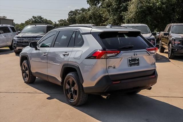 2022 Toyota RAV4 Hybrid LE