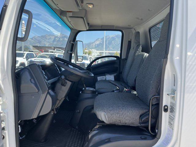 2025 Isuzu NRR Unknown