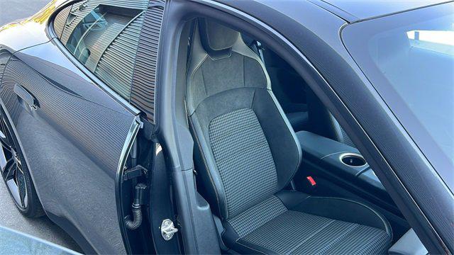 2025 Porsche Taycan 4S