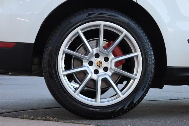 2016 Porsche Macan S
