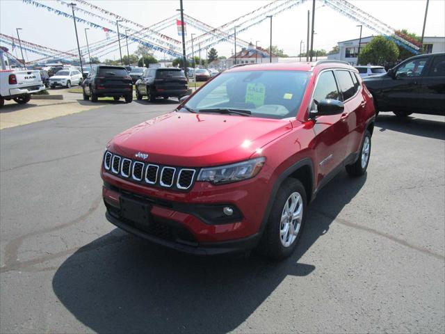 2025 Jeep Compass COMPASS LATITUDE 4X4