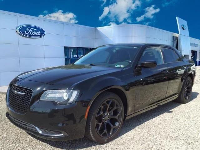 2019 Chrysler 300 Touring