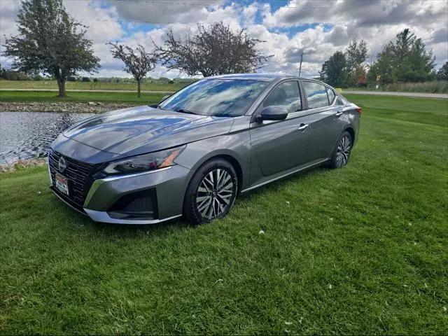2023 Nissan Altima SV FWD for sale in Neenah, WI