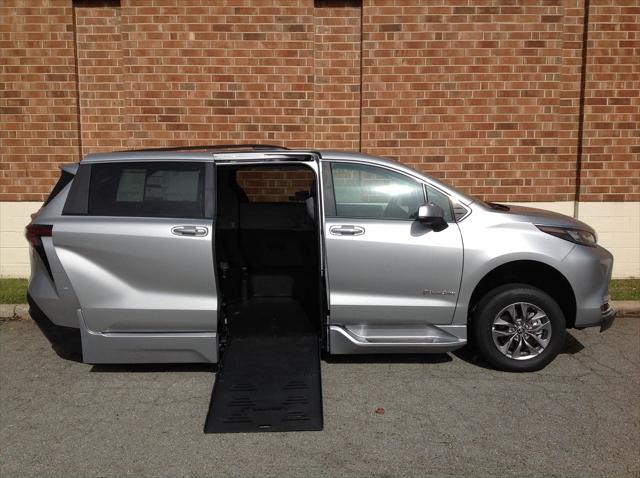 2024 Toyota Sienna Unknown