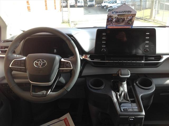 2024 Toyota Sienna Unknown