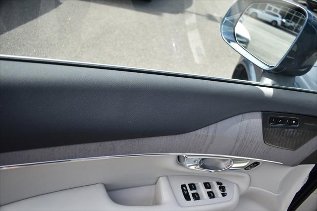 2025 Volvo XC90 Plus