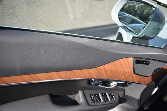 2025 Volvo XC90 Plug-In Hybrid Plus