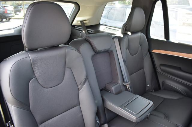 2025 Volvo XC90 Plug-In Hybrid Plus