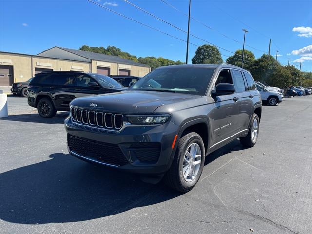 2025 Jeep Grand Cherokee GRAND CHEROKEE LAREDO X 4X4