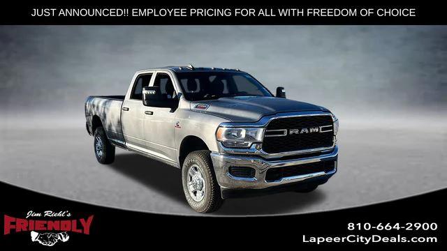 2024 RAM Ram 3500 RAM 3500 TRADESMAN CREW CAB 4X4 8 BOX